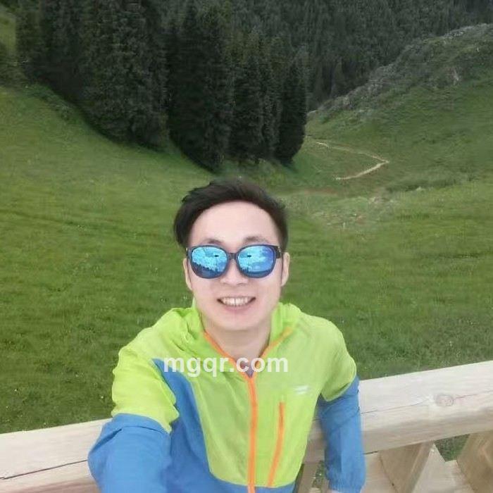 胸口碎大石的头像