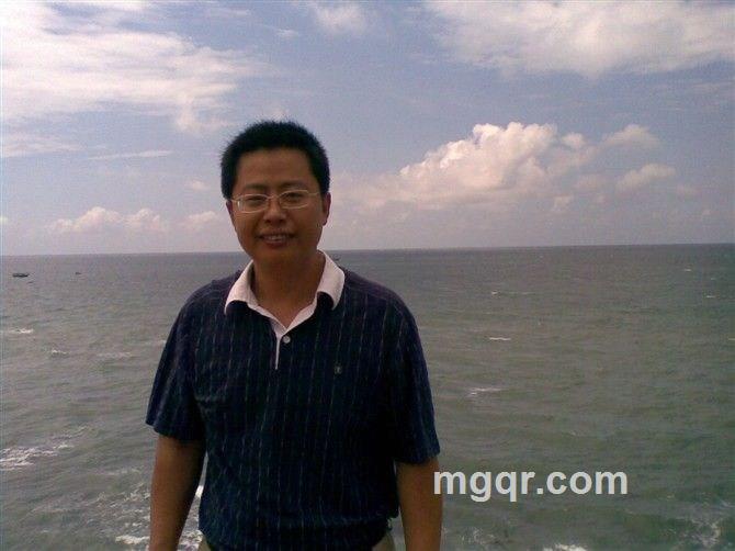 飘雪的火山的头像