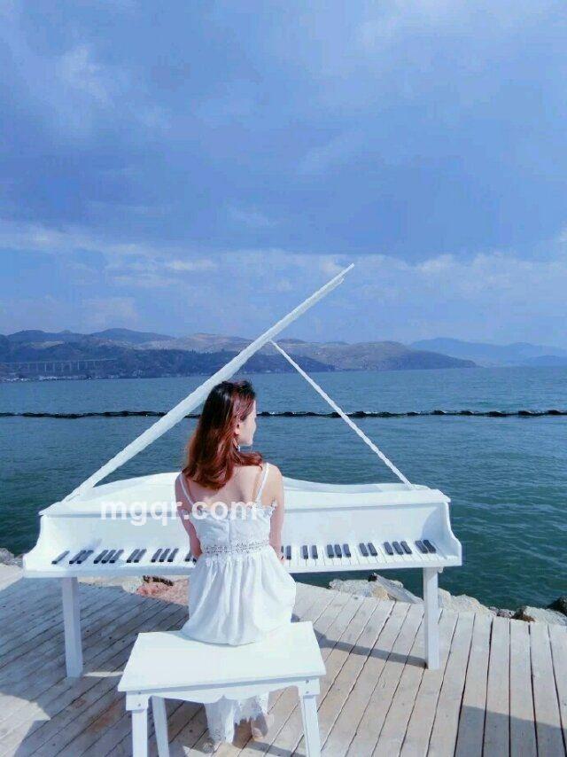 草莓女孩??的头像