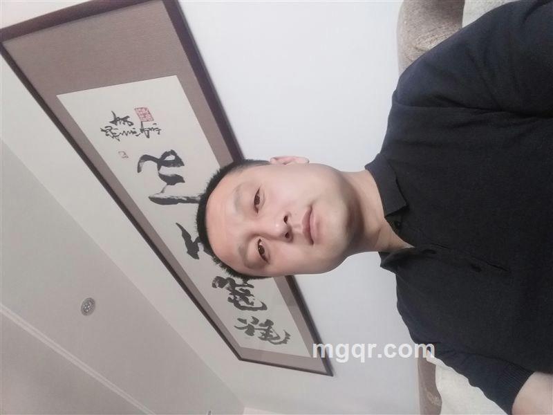 做开学快乐的自己的头像