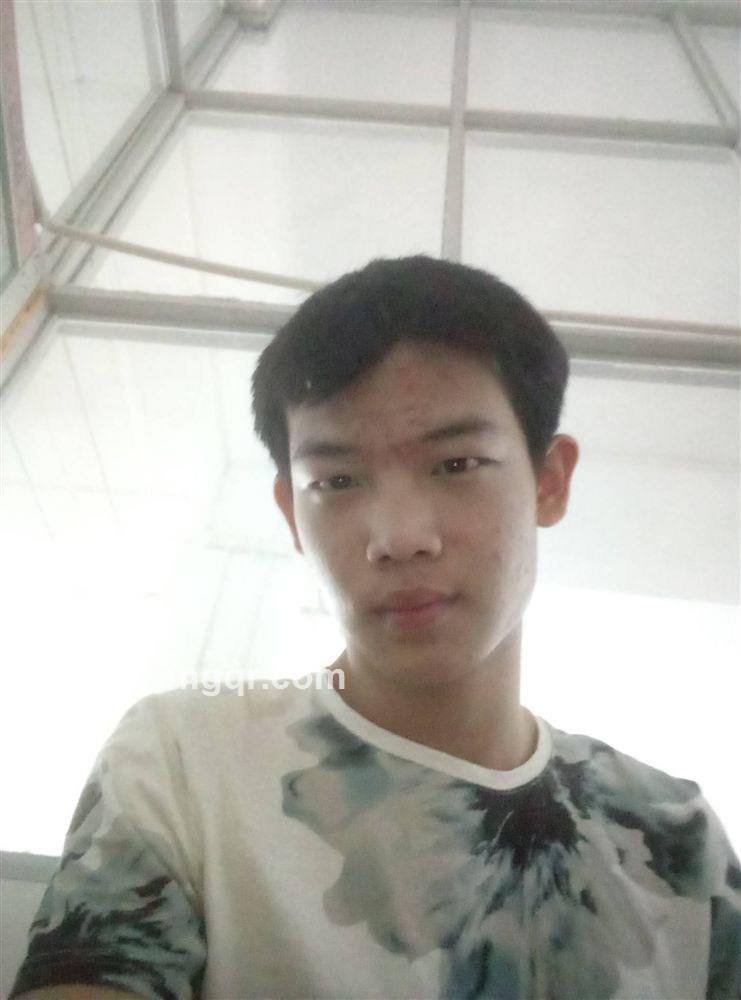 找少妇的男孩的头像