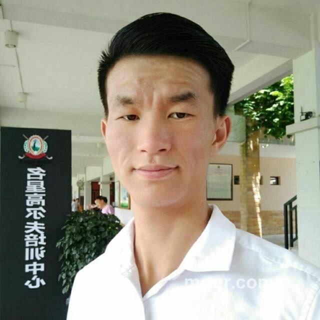 白衣青涩的头像