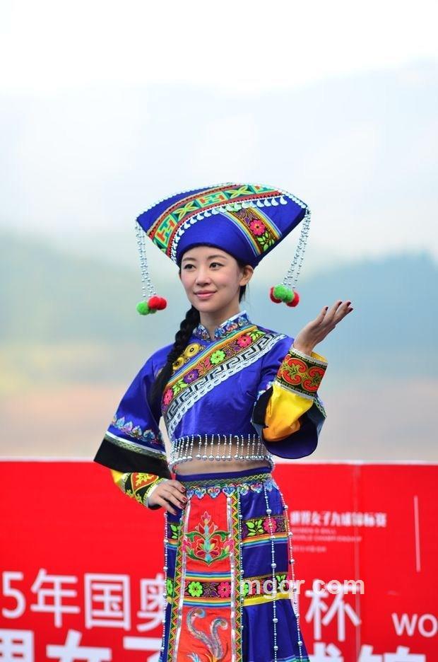 紫粉玫瑰的头像