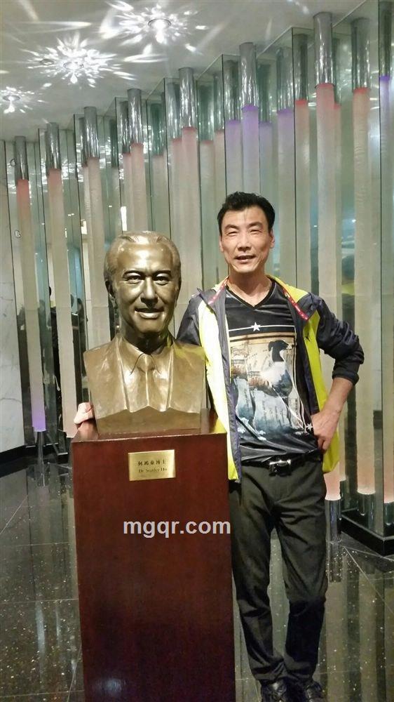 玉麒麟蔚蔚的头像