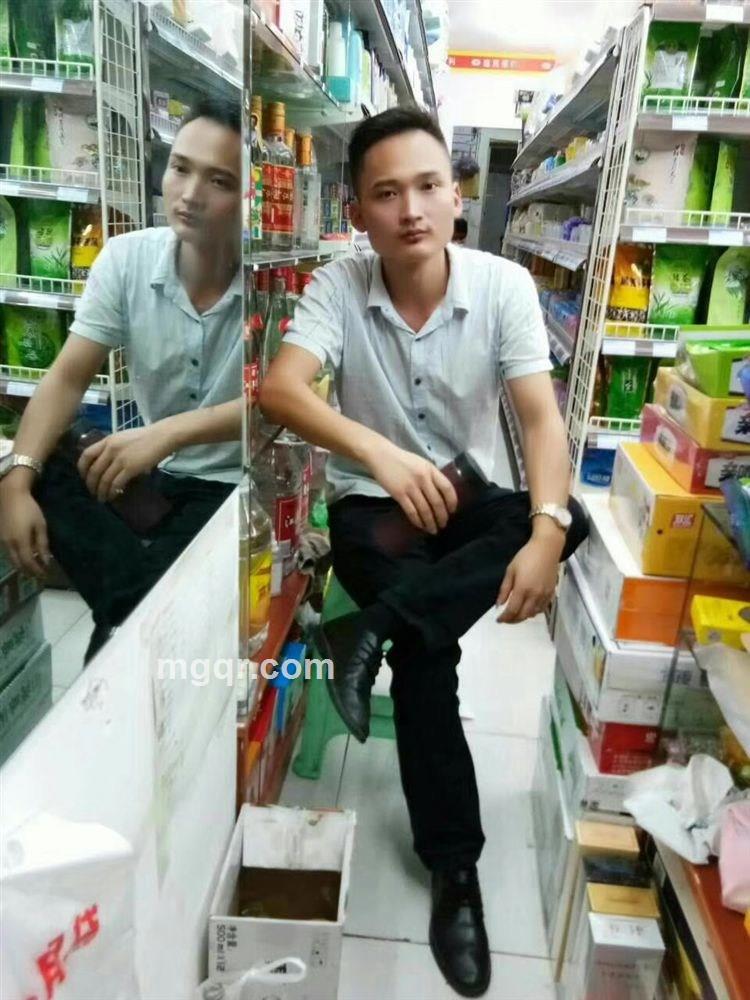 策马奔腾闯红灯