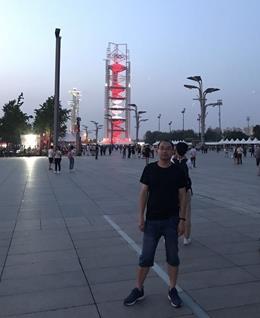 小鸡燉蘑菇的头像