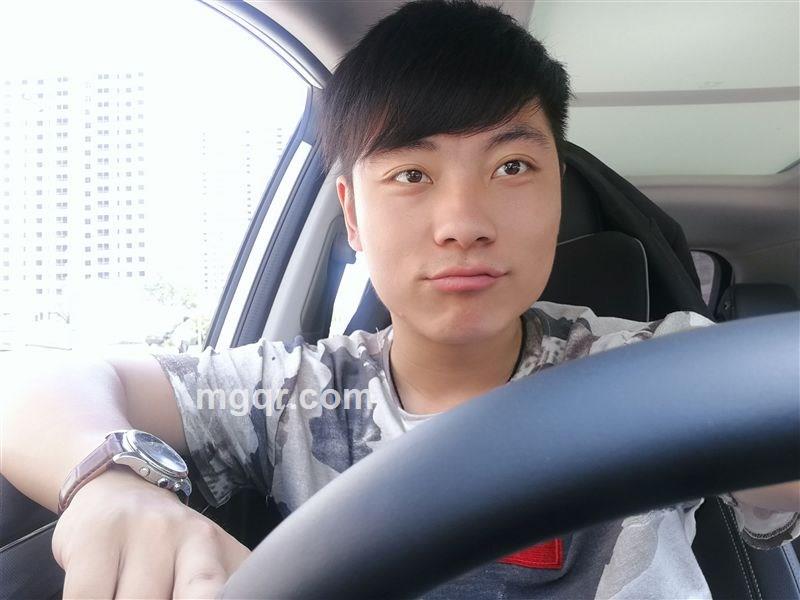 空中飞舞的屁的头像