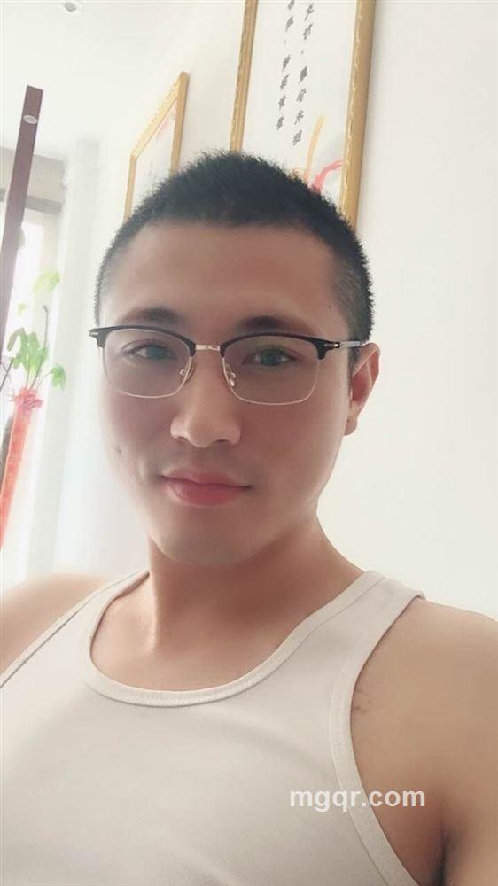 坚强的狗尾巴草的头像