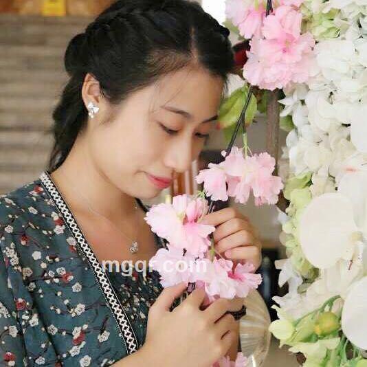 婷婷的头像