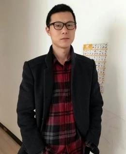 都市充满灰烟的头像