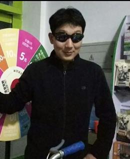 坏小子0402的头像