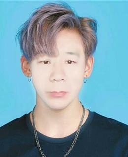 色色的男人的头像