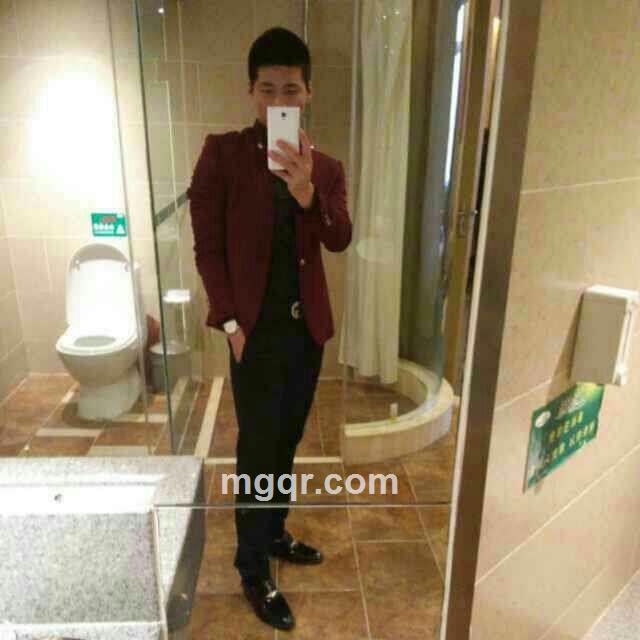 小伙找熟女的头像