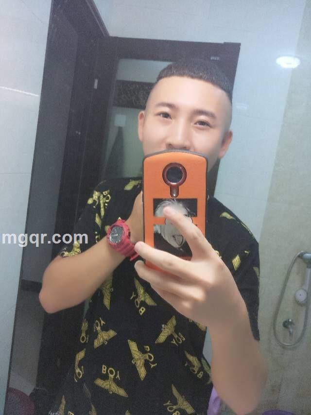 哎哟宇的头像