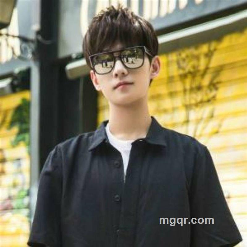 无敌小黄瓜的头像