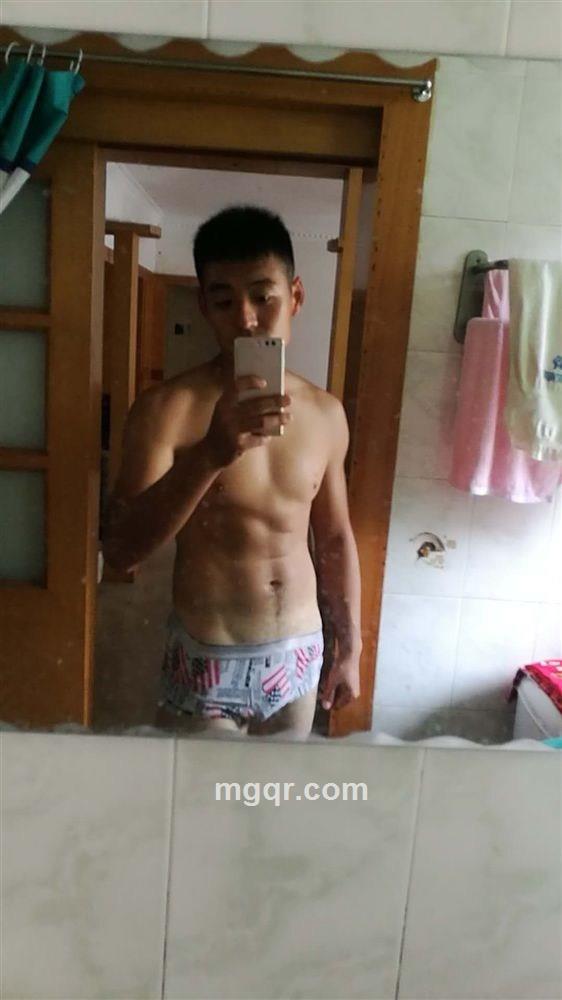 行走的荷尔蒙的头像