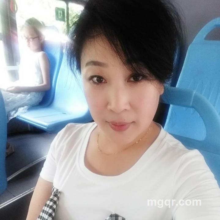 成熟的女人的头像