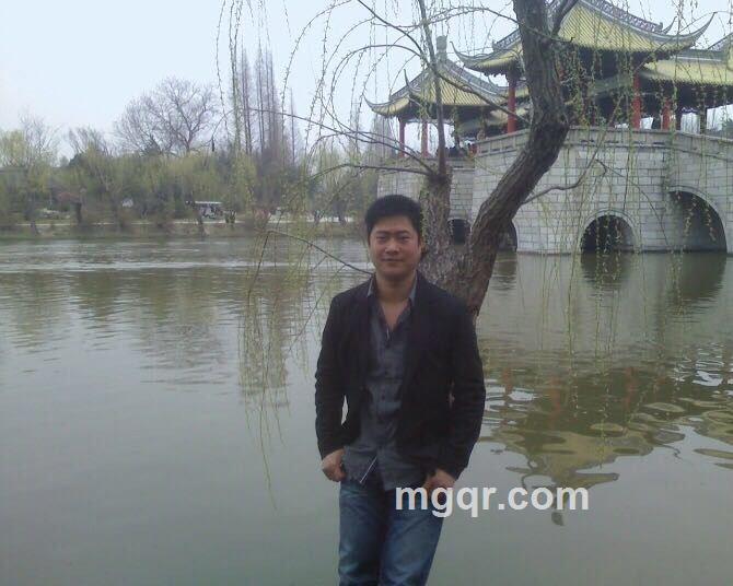 苹果树下的头像