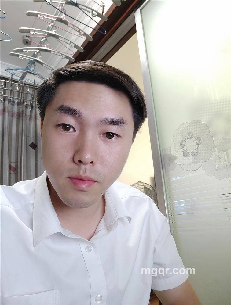 风中的白云的头像
