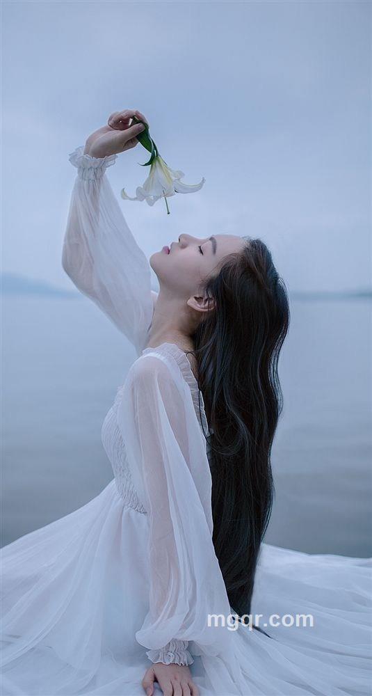 槿笙木溪的头像
