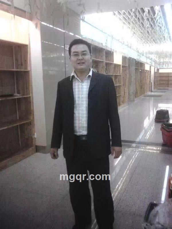 大气男人的头像