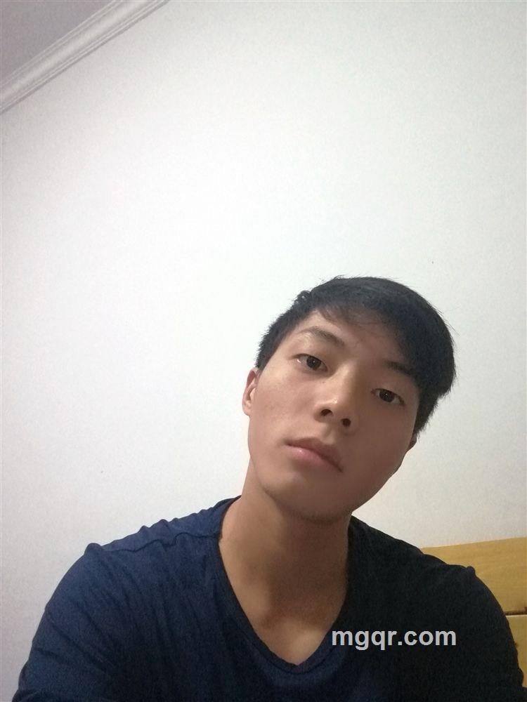 江殇是个小猪的头像