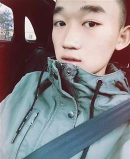 坏坏男孩的头像
