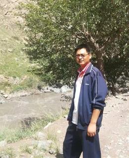 一峰忌有一峰高的头像