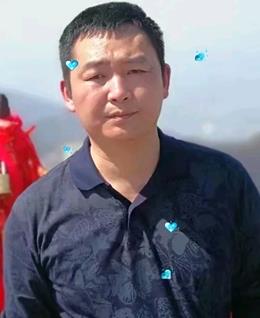 何必再说何必的头像