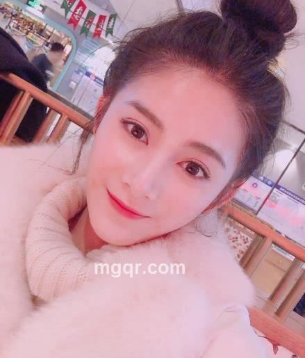 雅典娜菲的头像