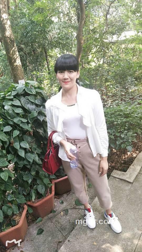 嫣然笑靥的头像