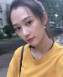 大学生摆地摊的头像