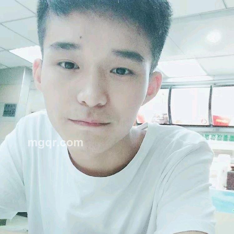 九号不会弹琴的头像