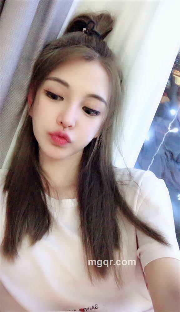 angela