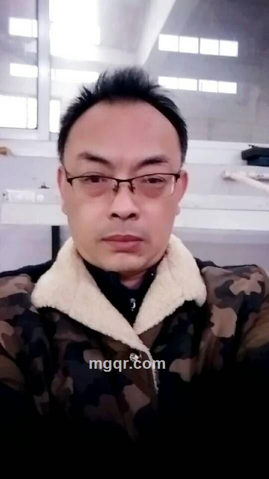 至少半小的头像