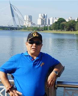 巍峨群山的头像