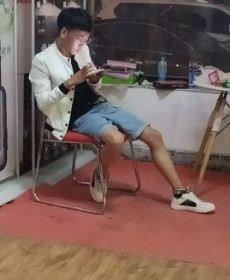 爱就一个字的头像