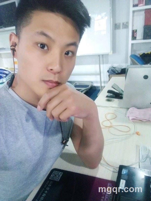 不帅拿砖砸的头像