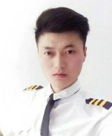 寂寞空庭春欲晚。