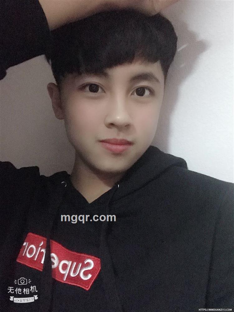 爱不湿手的头像