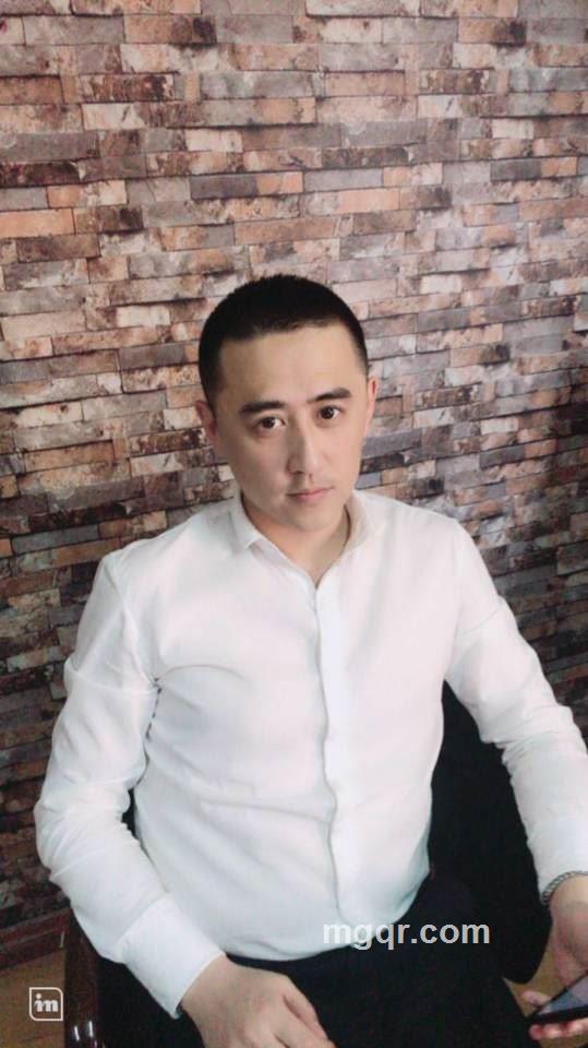 肥而不腻的大叔的头像