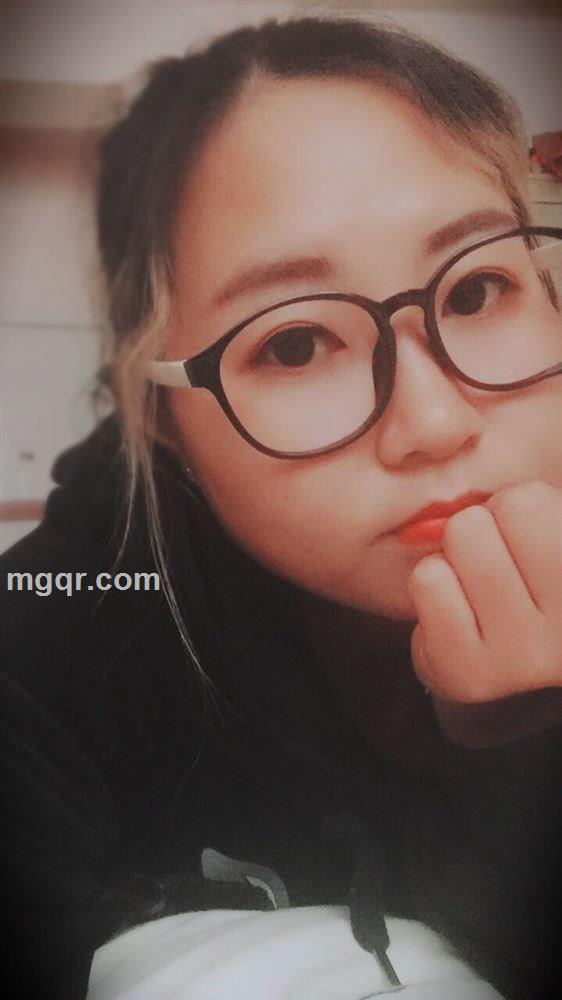 ??爱笑的猫的头像