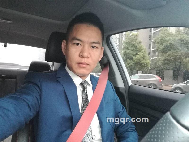 男人一只竹的头像