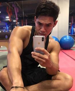 一生薄情的头像