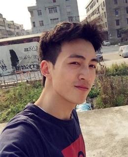 我微是youninanren的头像