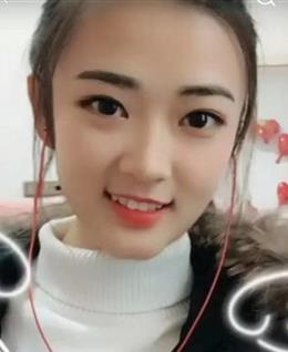 蓝绿红橙色的头像