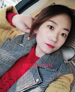 指上的花朵的头像