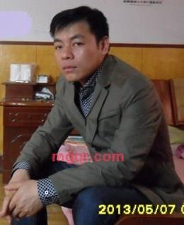 人在孤独的旅途的头像