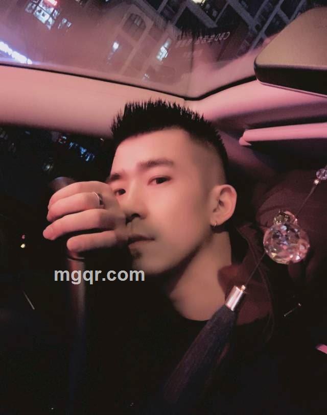 吞咽沧桑的头像