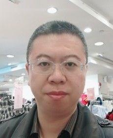 漫步在云中的头像